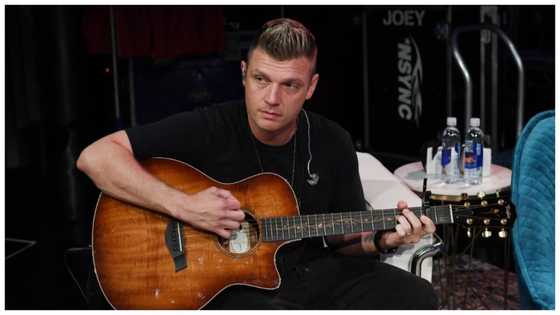 Backstreet Boys, nagbigay pugay kay Aaron Carter; Nick, 'di napigilang maiyak