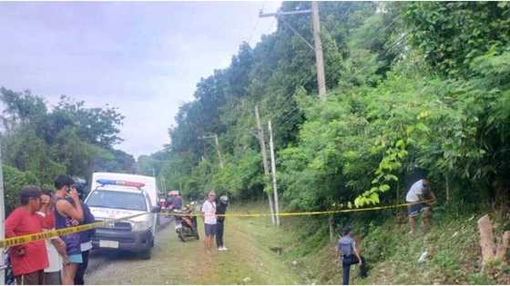 2 women found dead on a roadside in Palauig, Zambales