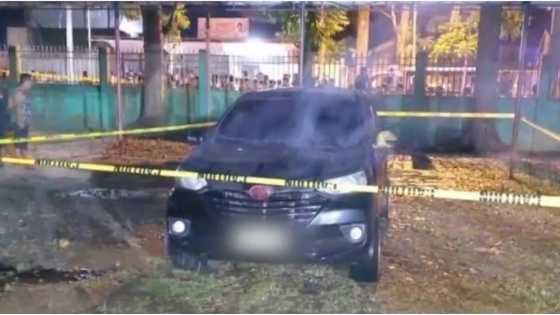 Munisipyo, hinagisan ng umano'y granda ng riding-in-tandem
