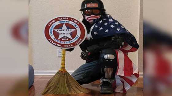 Suspected Filipino rioter in Capitol Hill accidentally reveals himself after bringing walis tambo