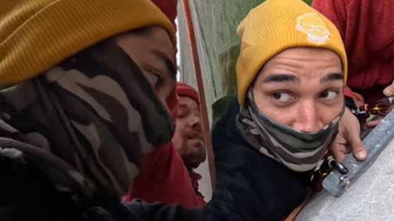 Wil Dasovich, nagkaaberya sa pag-akyat sa pinakamataas na outdoor climbing wall
