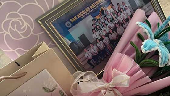 Teacher, pinaiyak ng mga estudyante sa kanilang matamis at emosyonal na pamamaalam dito