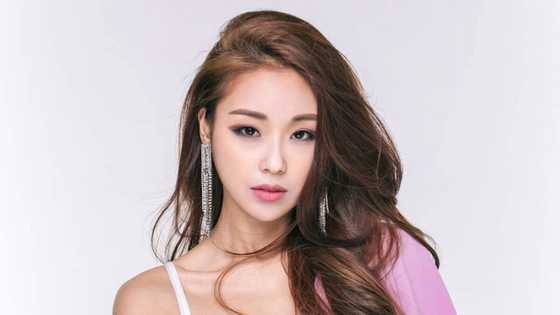 Amusing details about the beautiful Shine Kuk