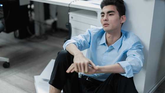 A Former Neighbour Asked Me to Be a Job Reference: He Showed Up Late, Drunk, and Unprepared