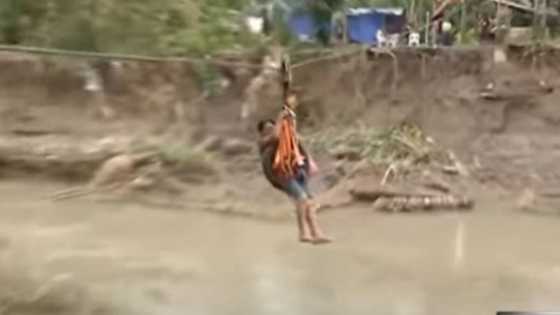 Local residents in Negros Occidental "no choice" but to zipline to cross river