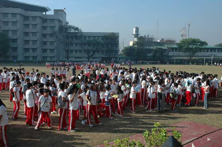 University of the East: admission, contact number, courses, fees - KAMI ...